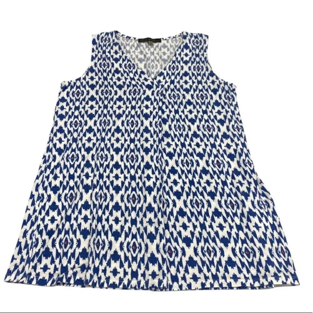 ROSE & OLIVE Blue sleeveless top size Small